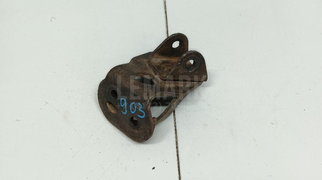 Кронштейн амортизатора левый 4850642010 Toyota