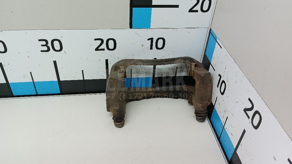 Скоба суппорта переднего правого 4772142091 Toyota