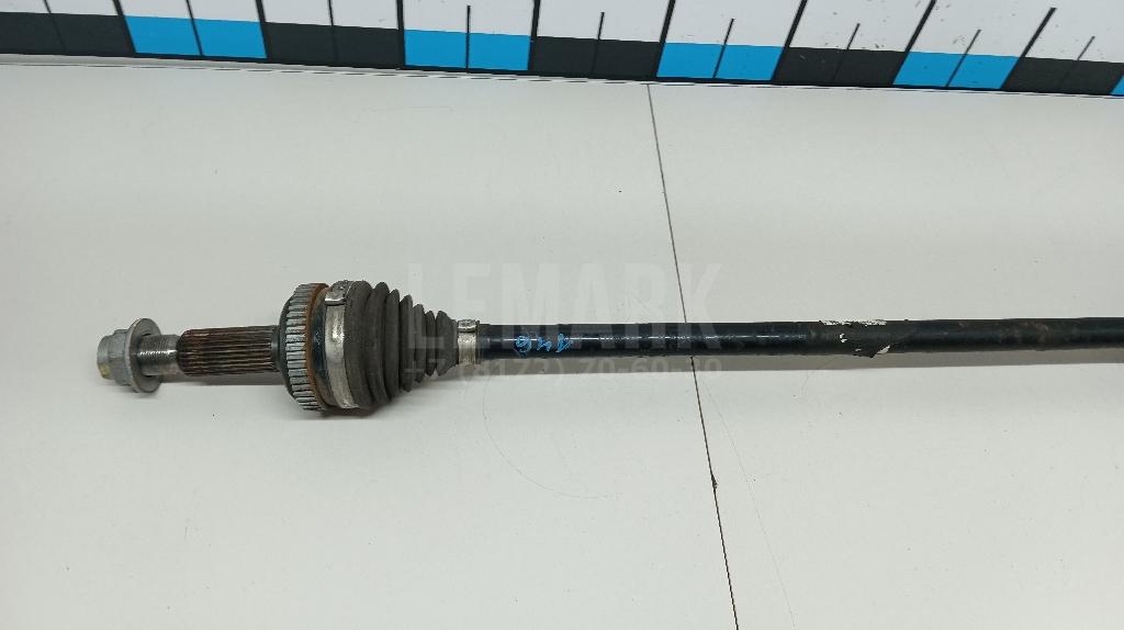 Полуось задняя 49600D7000 Hyundai-Kia