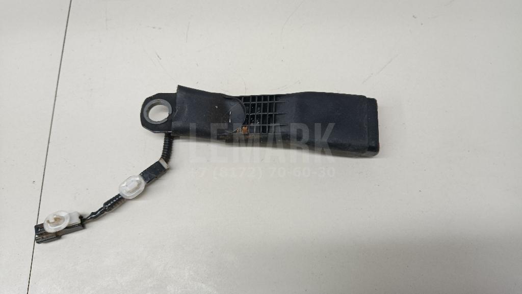 Ответная часть ремня безопасности 7338042090C0 Toyota