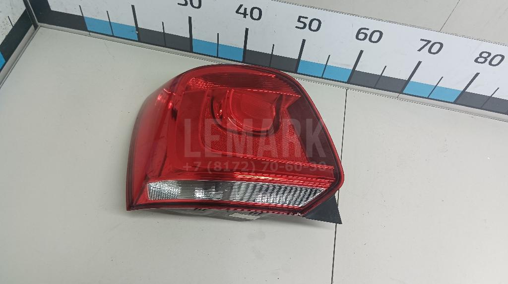 Фонарь задний левый 6R0945095P VAG