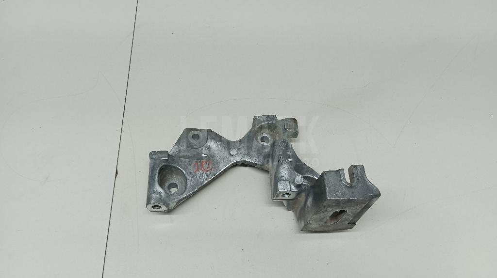 Кронштейн генератора 11710ED50C Nissan