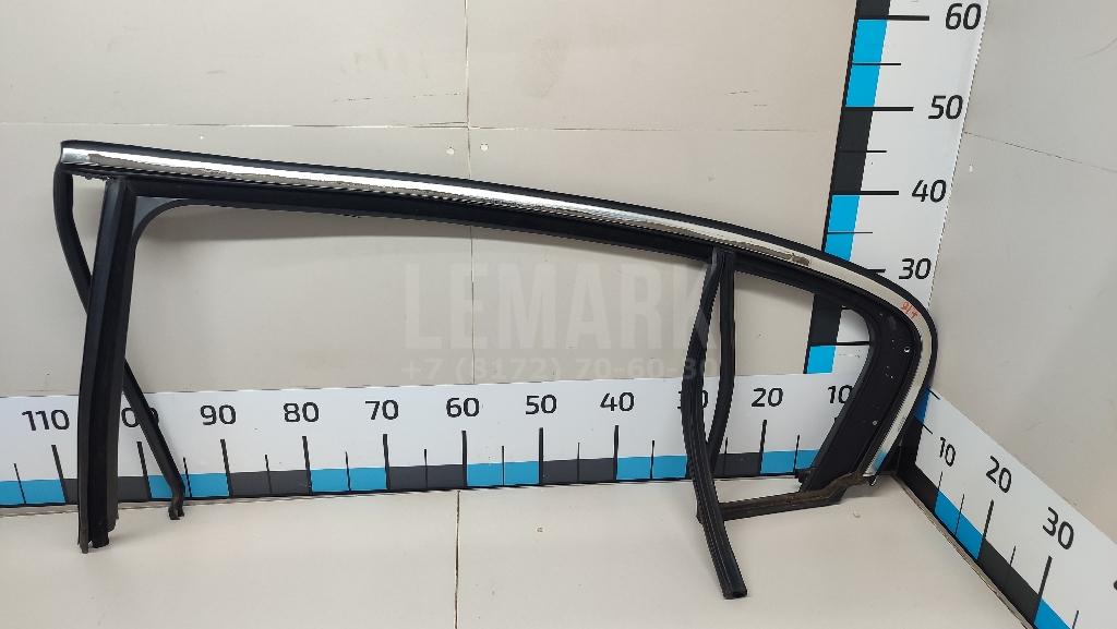 Уплотнитель стекла двери 3AE839431D5AP VAG