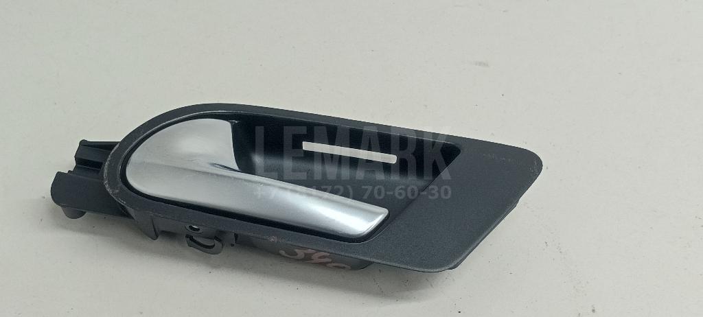 Ручка двери передней внутренняя левая 5N2837113FUAQ VAG