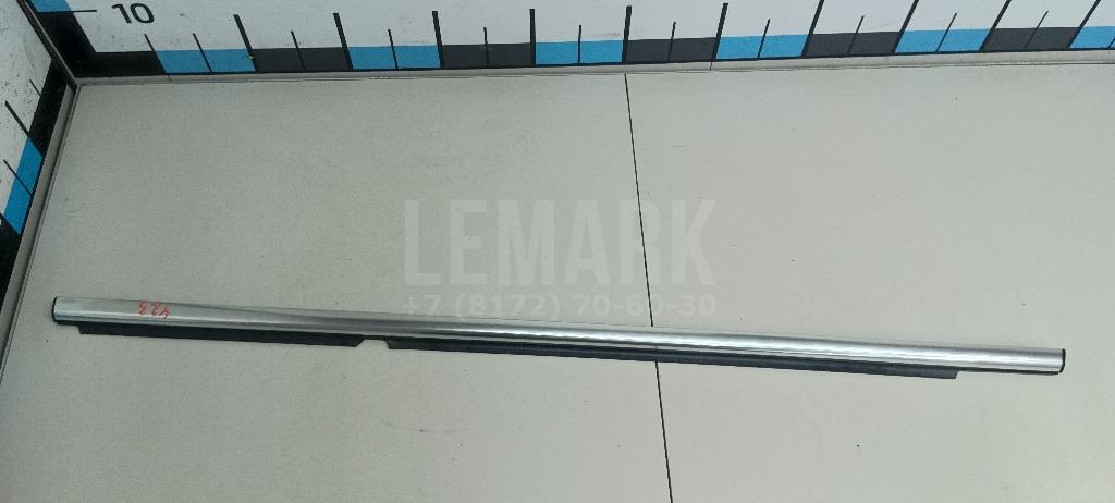 Накладка стекла заднего левого 5N0839475D3Q7 VAG