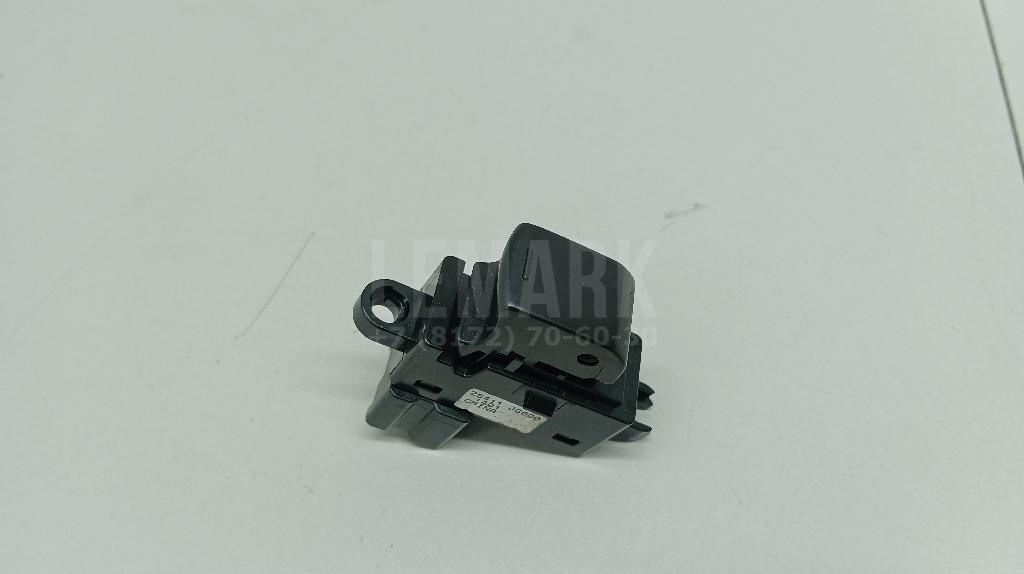 Кнопка стеклоподъемника 25411JG000 Nissan