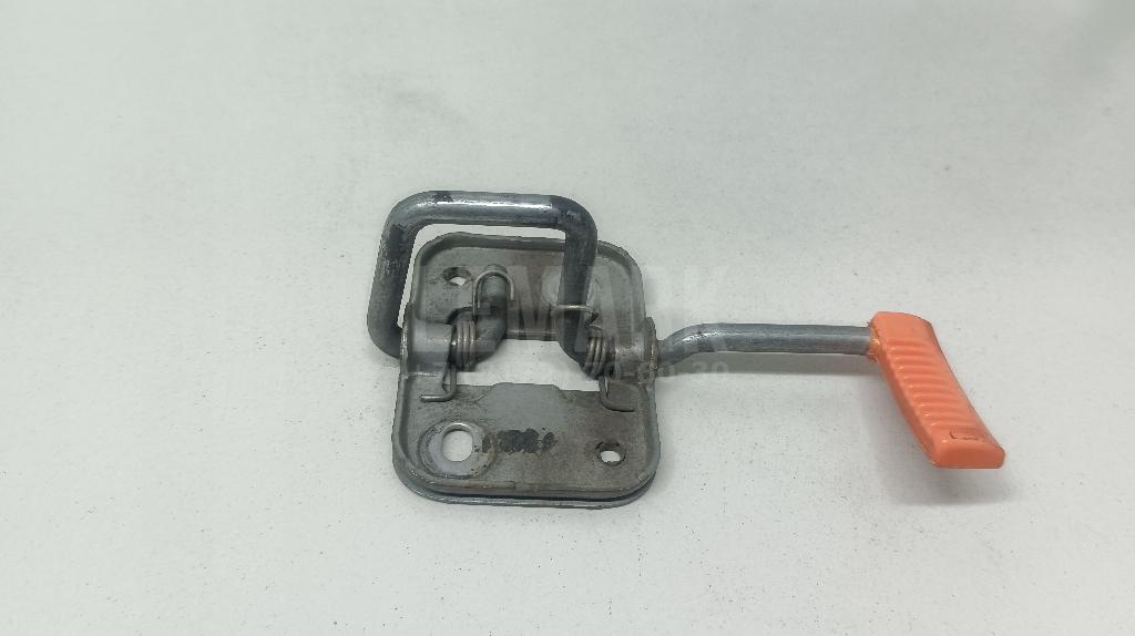 Крючок капота 6R0823186C VAG