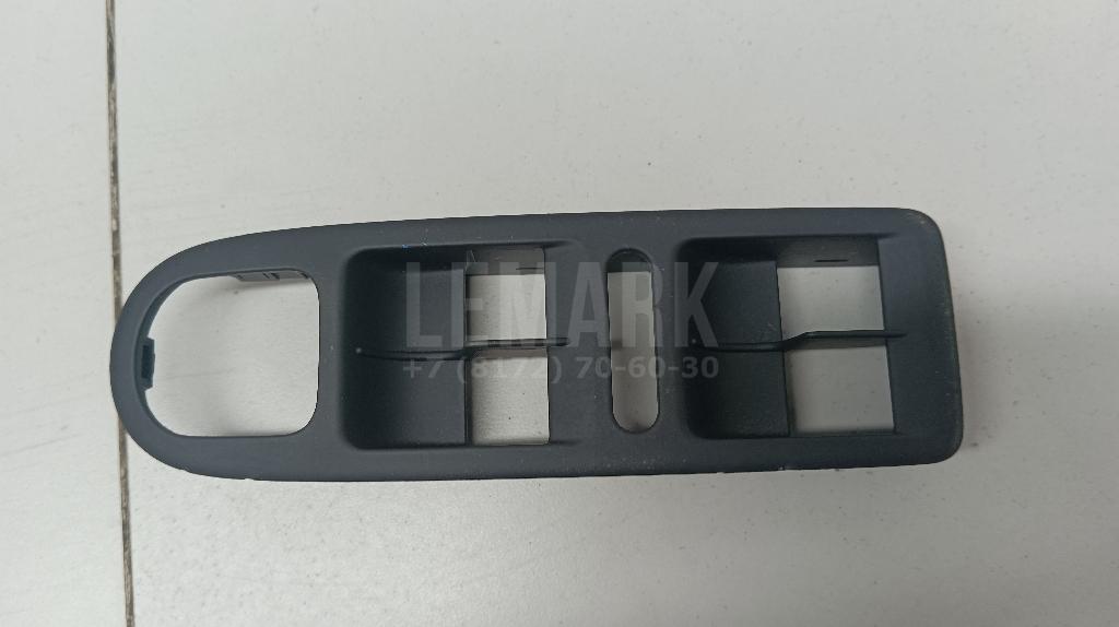 Накладка блока управления стеклоподъемниками 5K0867255A81U VAG