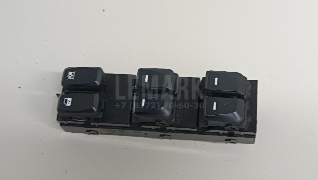 Блок кнопок 935712Y260 Hyundai-Kia