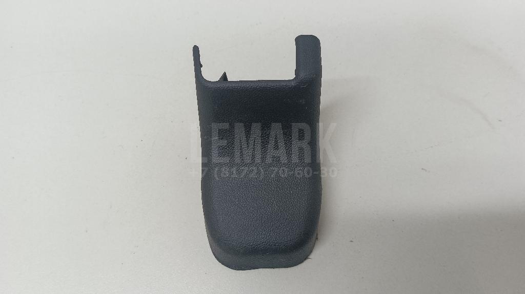 Крышка кронштейна сиденья 885682Y0009P Hyundai-Kia