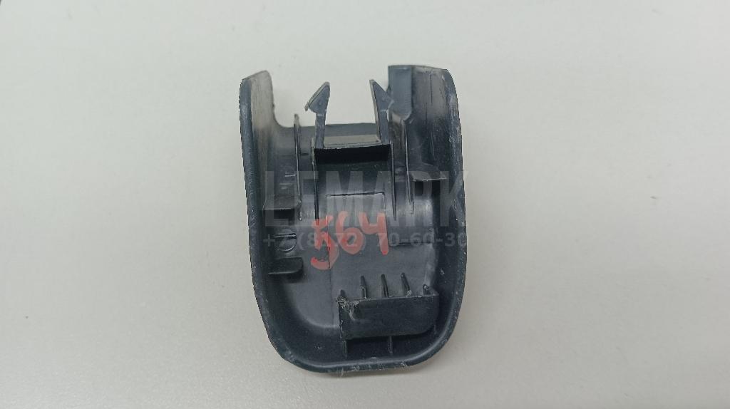 Крышка кронштейна сиденья 885672Y0009P Hyundai-Kia