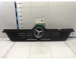 Решетка радиатора для Mercedes Benz Truck Atego 1998-2003 с разбора состояние отличное
