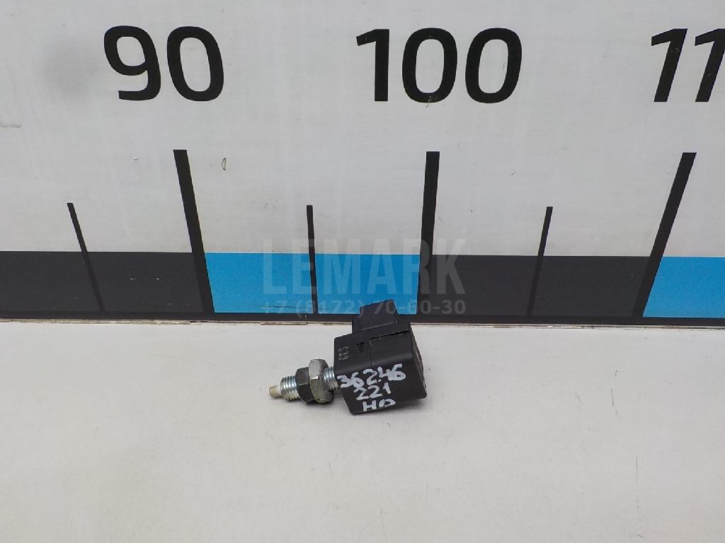 Датчик включения стопсигнала 938101C800 Hyundai-Kia