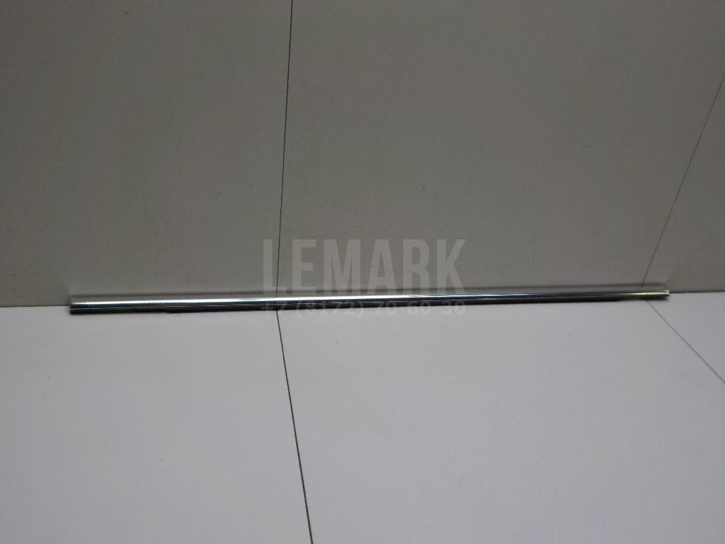 Накладка стекла заднего левого 3C9839475E7Z7 VAG