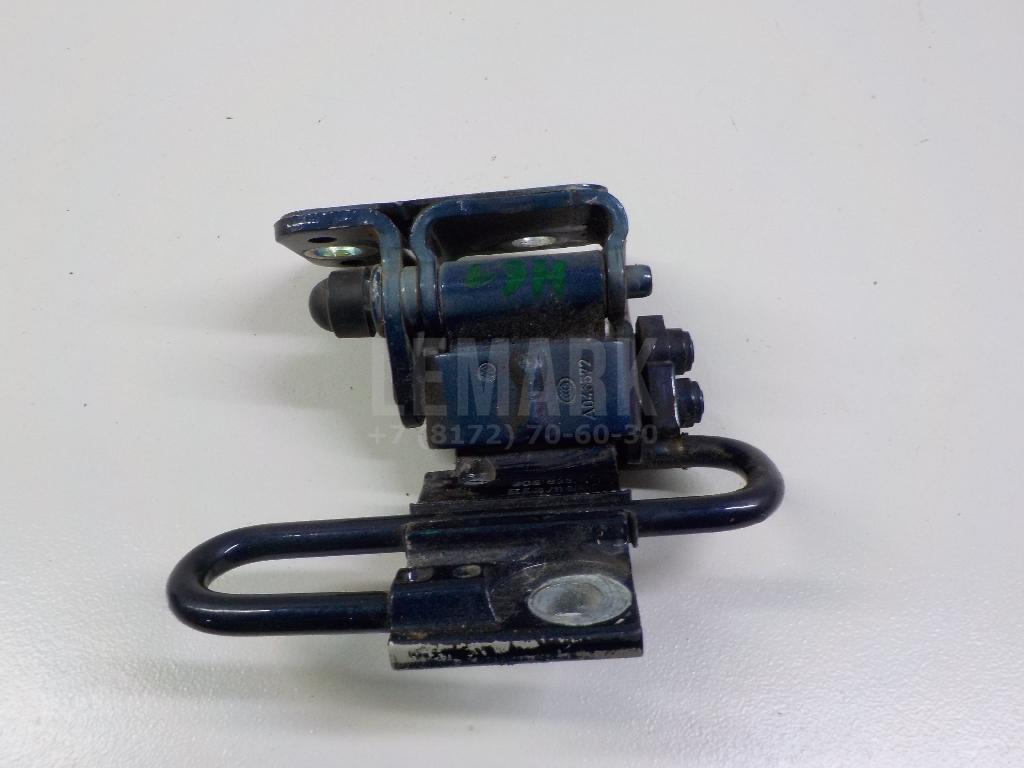 Петля двери задней левой нижняя 3C8833411B VAG