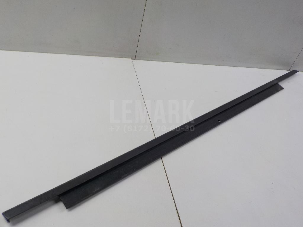 Накладка стекла переднего правого для  BMW 7-serie E65/E66 2001-2008