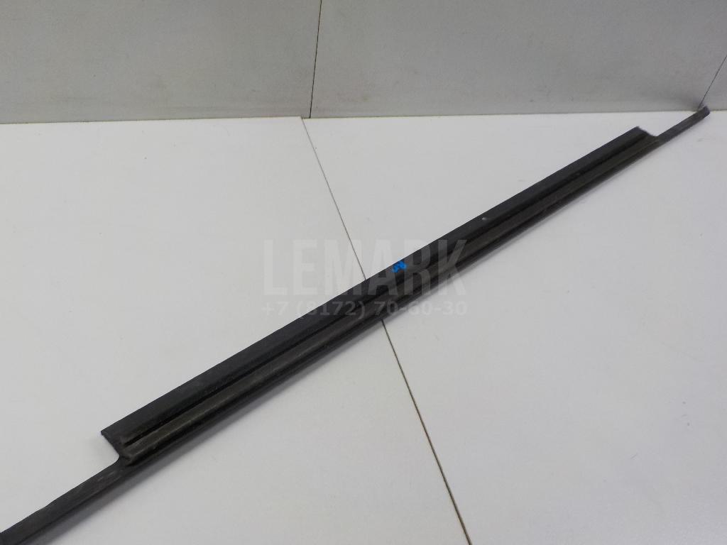 Накладка стекла переднего правого для  BMW 7-serie E65/E66 2001-2008