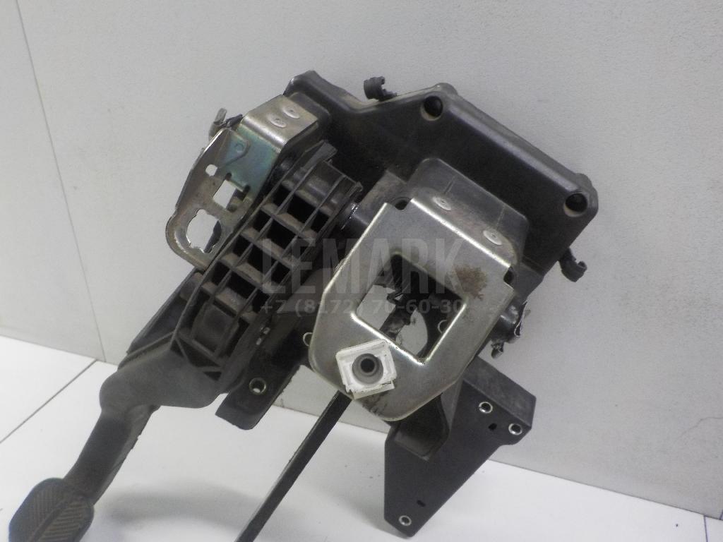 Блок педалей для  Ford Focus II 2005-2008