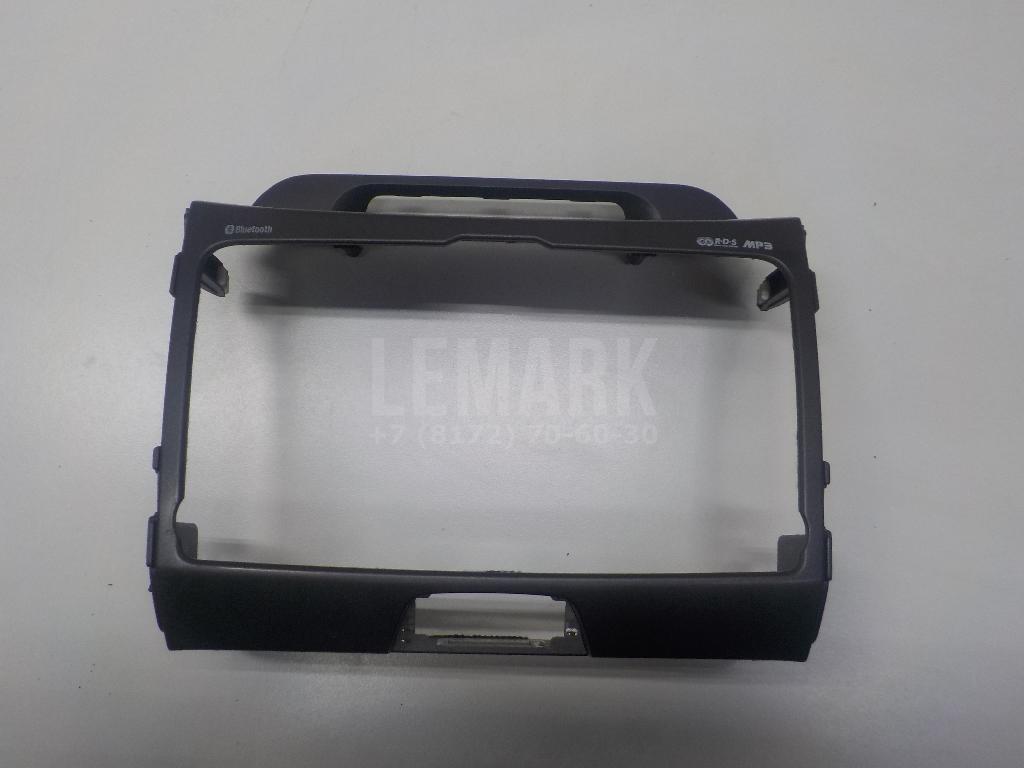 Рамка магнитолы 847403U050AK5 Hyundai-Kia