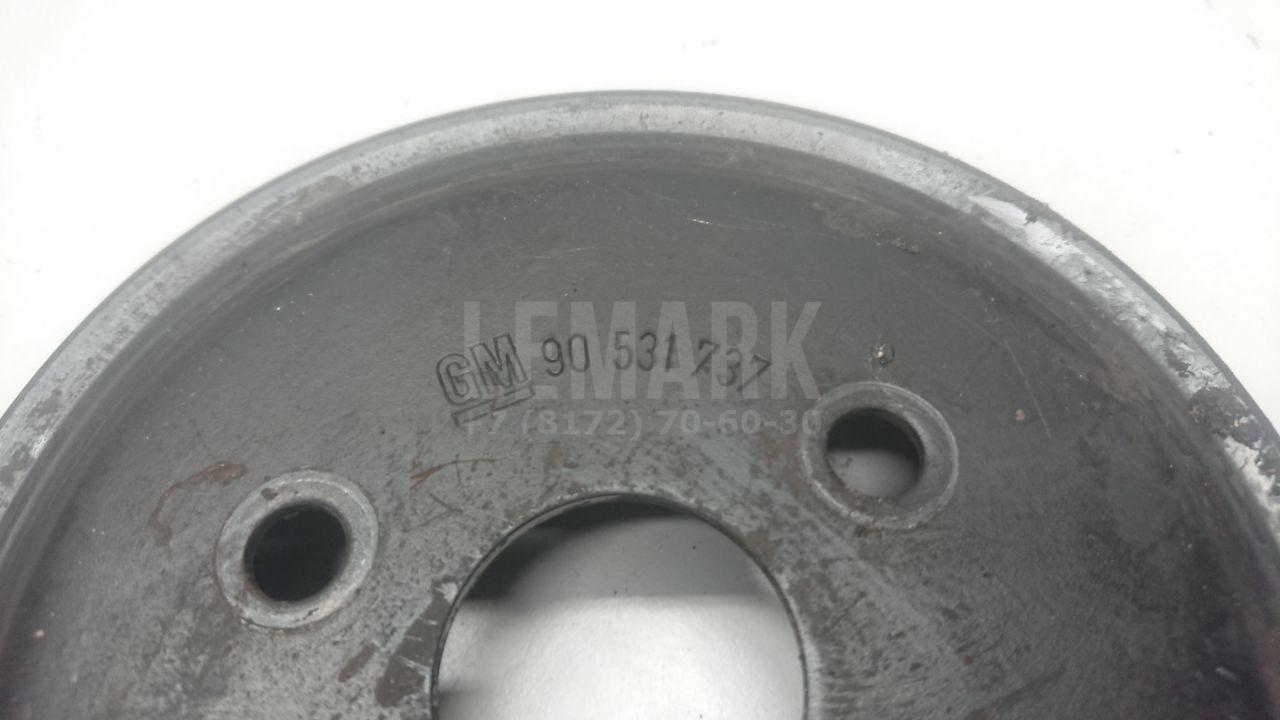 Шкив водяного насоса (помпы) 90531737 GM
