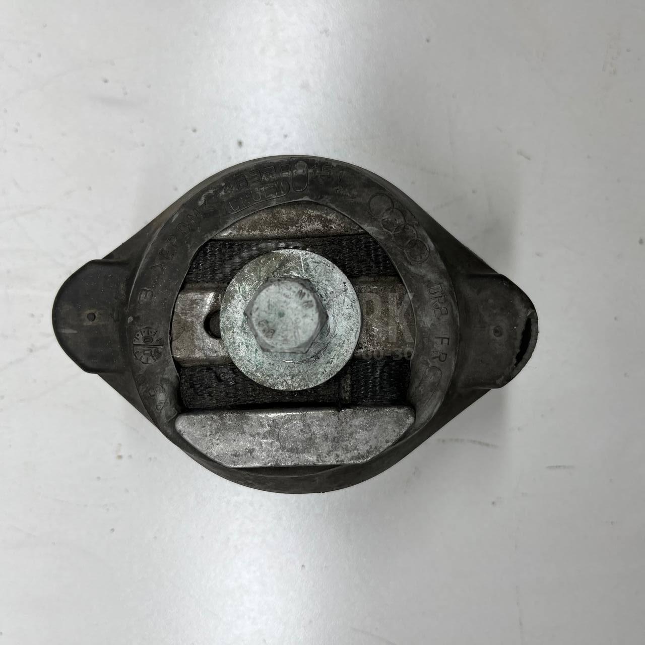 Опора КПП для  Audi Q6 2022