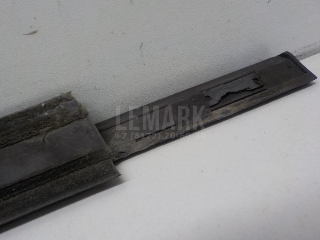 Накладка стекла переднего левого для  Fiat Uno 1983-1989