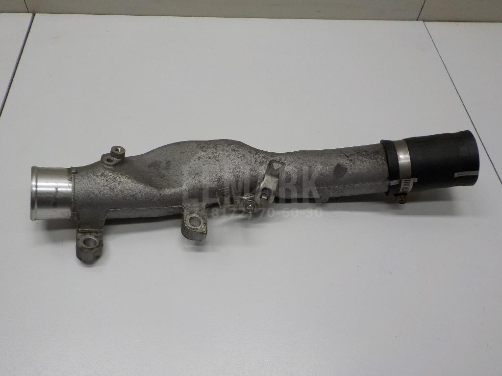 Патрубок интеркулера 1736126070 Toyota