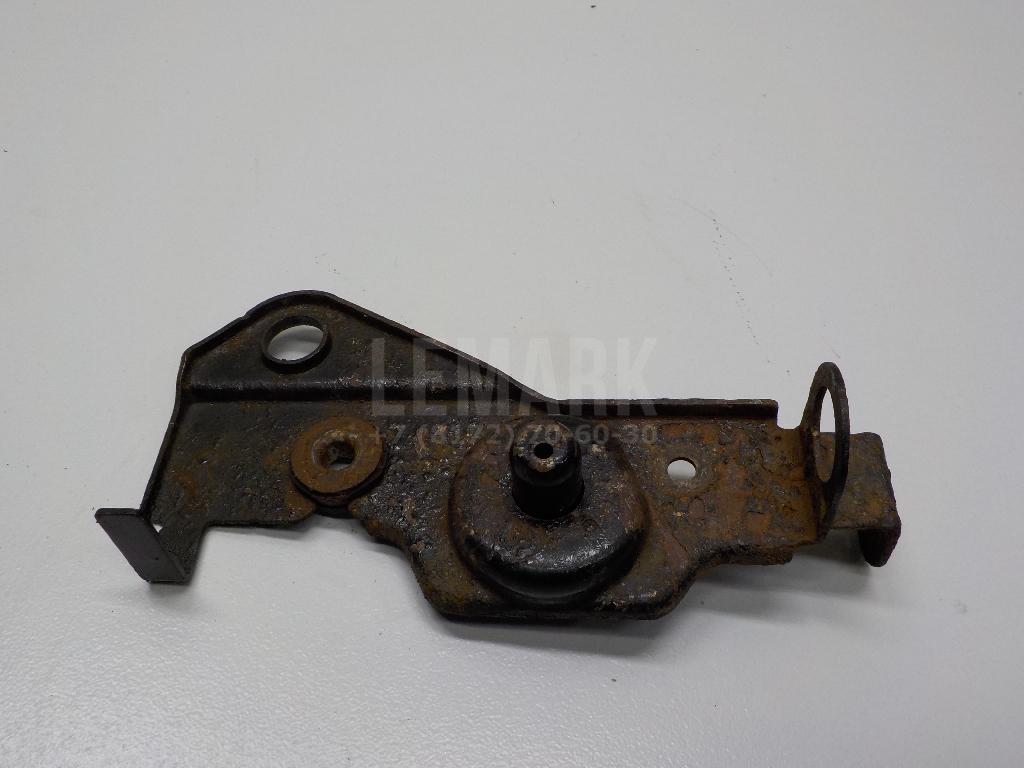 Кронштейн интеркулера 1653426060 Toyota