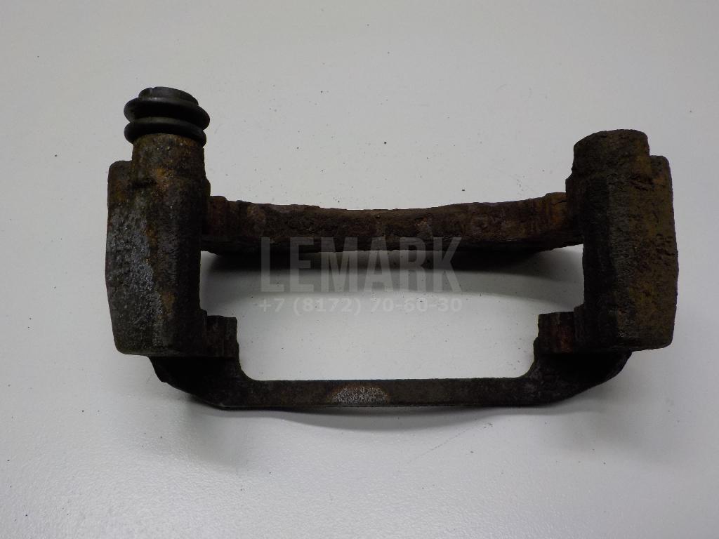 Скоба суппорта переднего правого 4772142091 Toyota