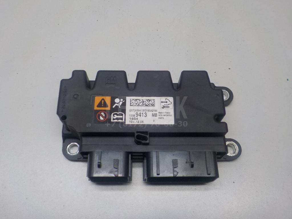 Блок управления AIR BAG 13589413 GM