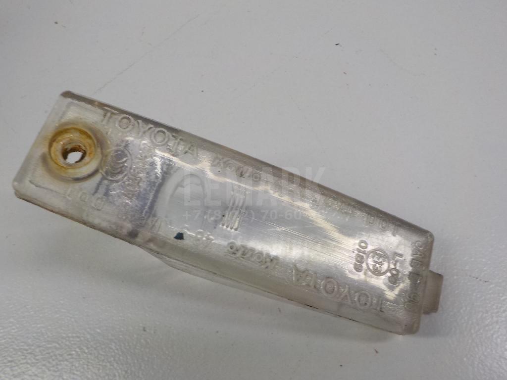 Фонарь подсветки номера 8127042060 Toyota