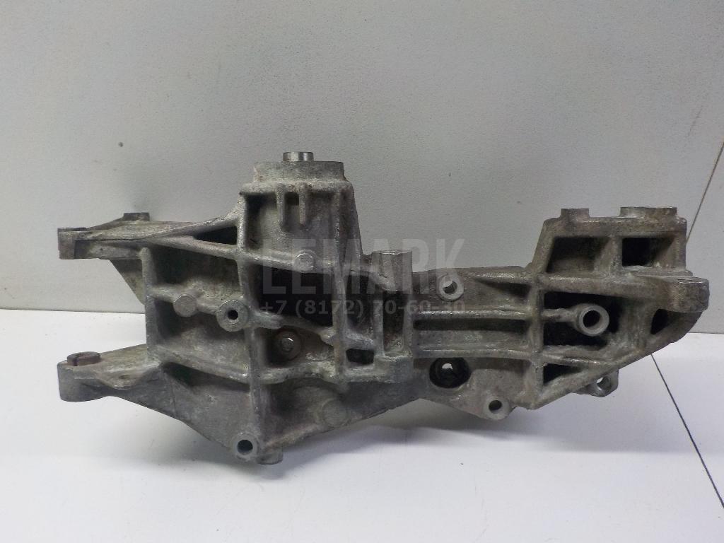 Кронштейн генератора 058145521C VAG