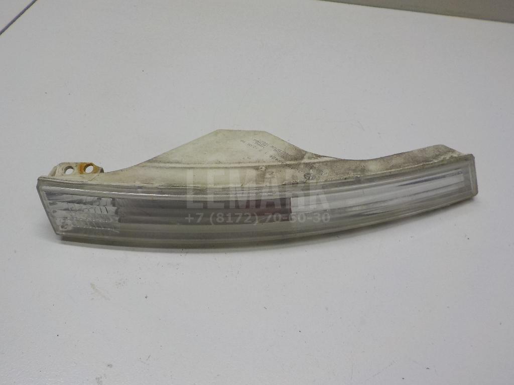 Указатель поворота в бампер правый белый 3C0953042L VAG