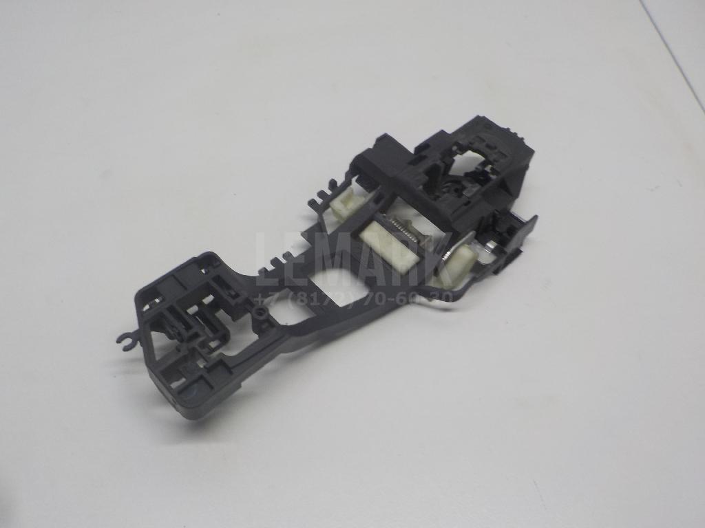 Кронштейн ручки 1747567 Ford