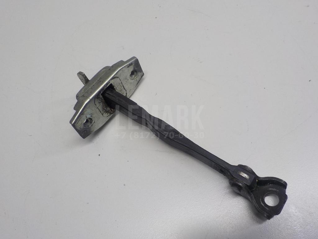 Ограничитель двери 6863042040 Toyota