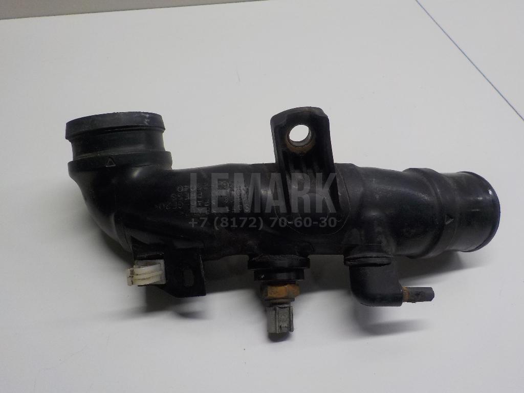 Патрубок интеркулера 1736226040 Toyota