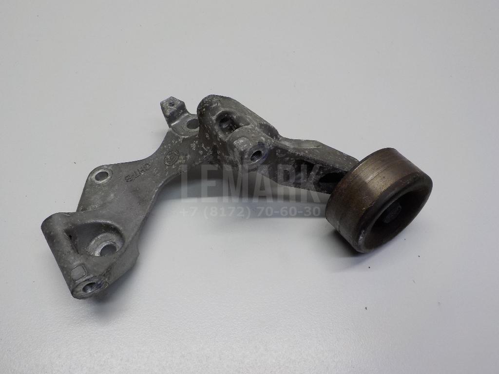 Кронштейн генератора 11710BB00A Nissan
