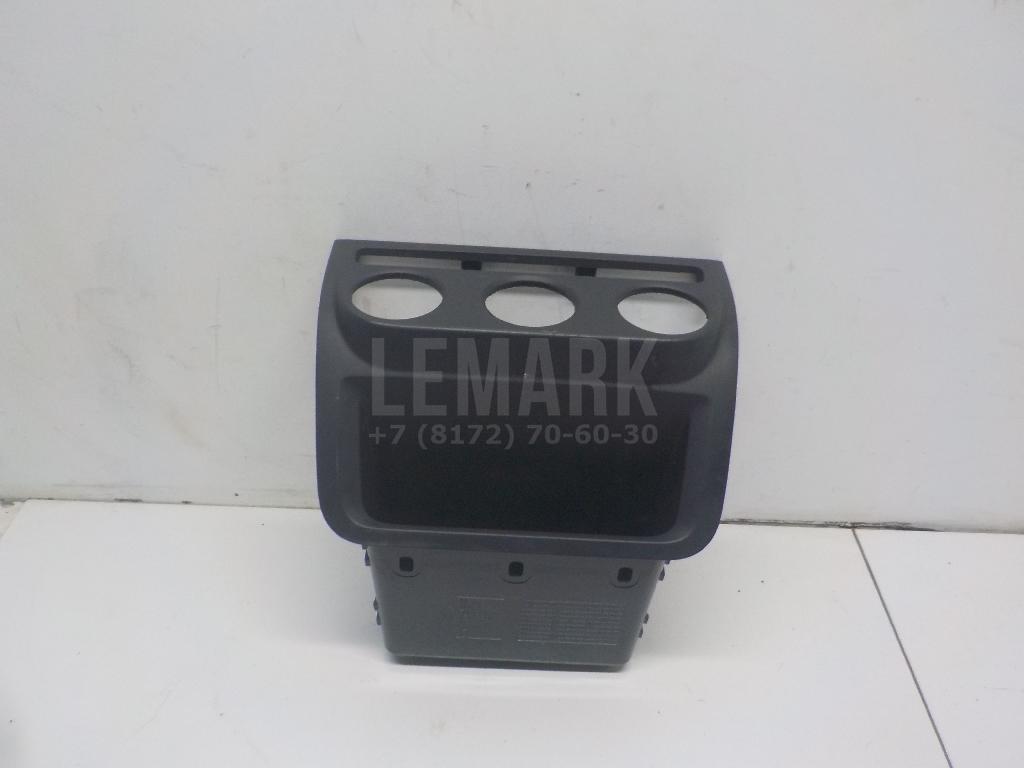 Накладка (кузов внутри) 5M0820039B3Z7 VAG