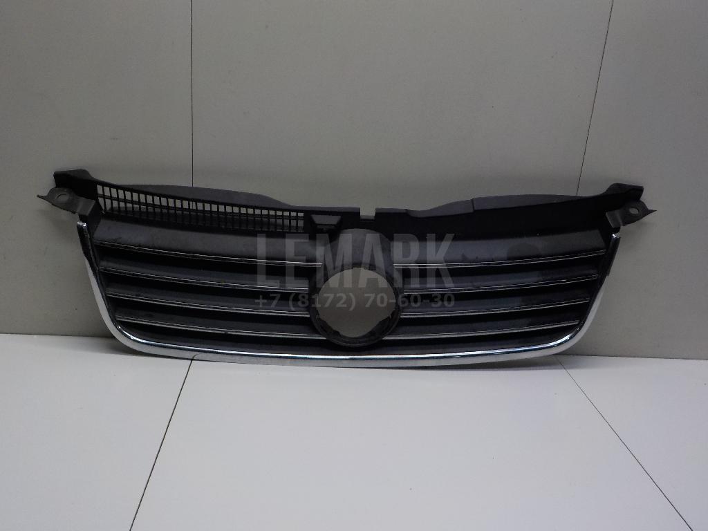 Решетка радиатора 3B0853651H VAG