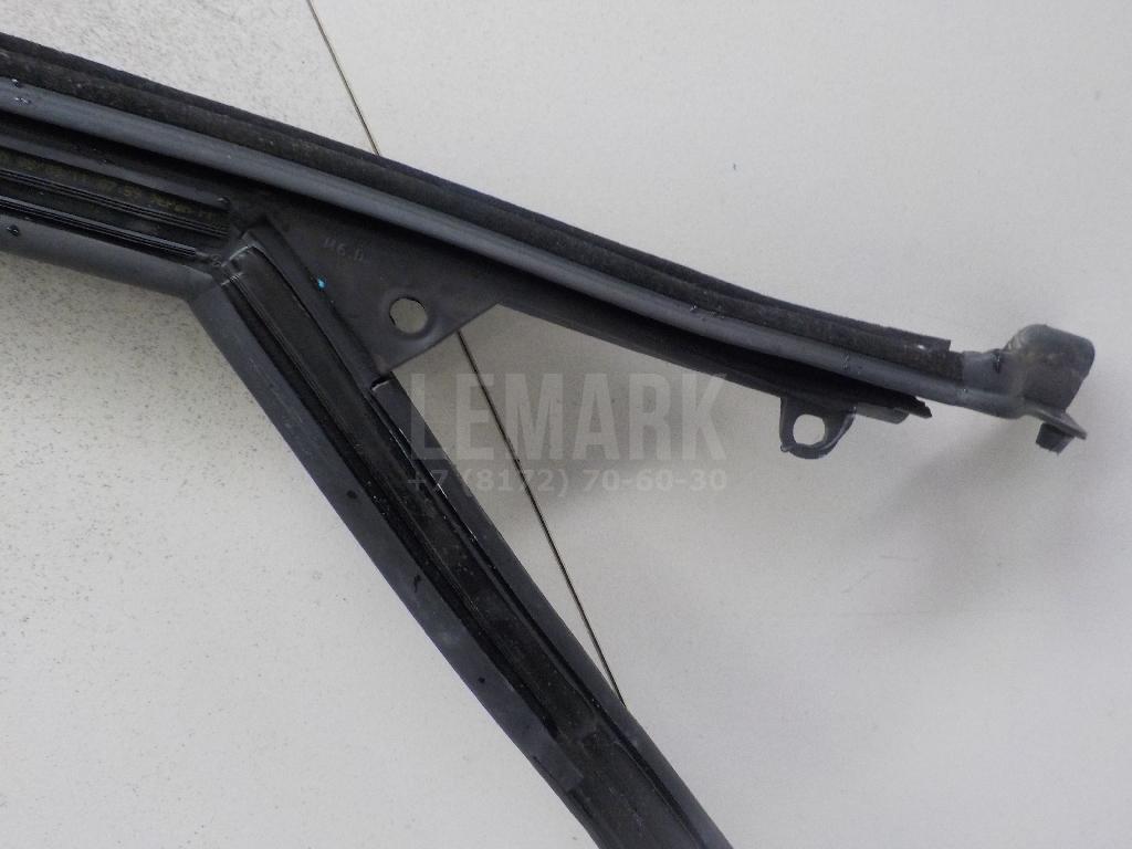 Уплотнитель стекла двери для  Fiat Stilo 2002-2010