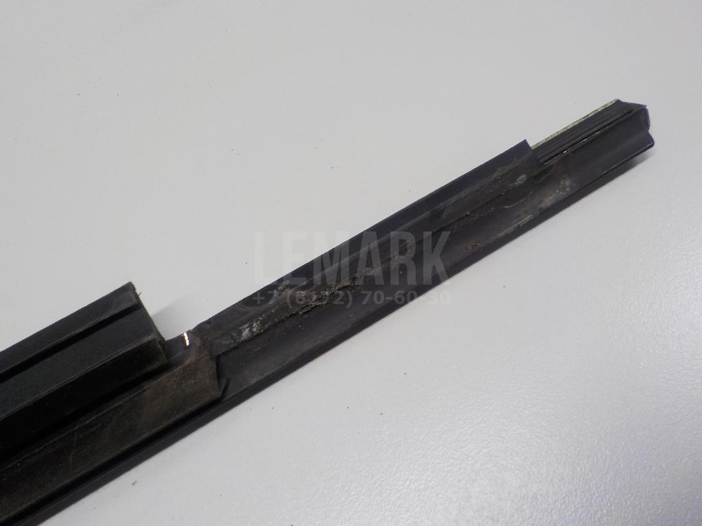 Накладка стекла заднего левого для  BMW 1-serie F20/F21 2011-2019