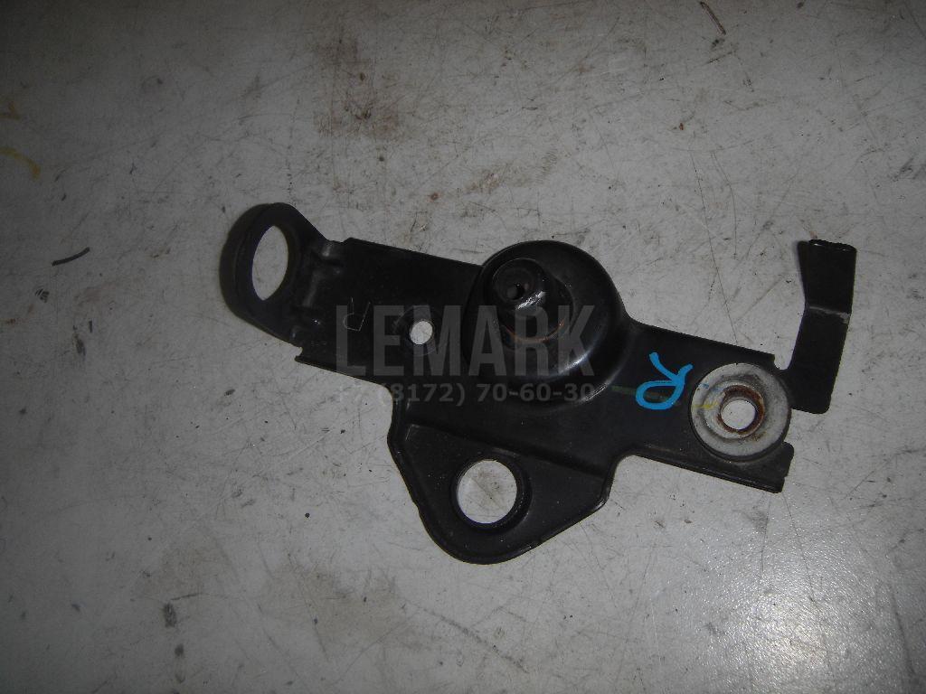 Кронштейн интеркулера 1653426020 Toyota