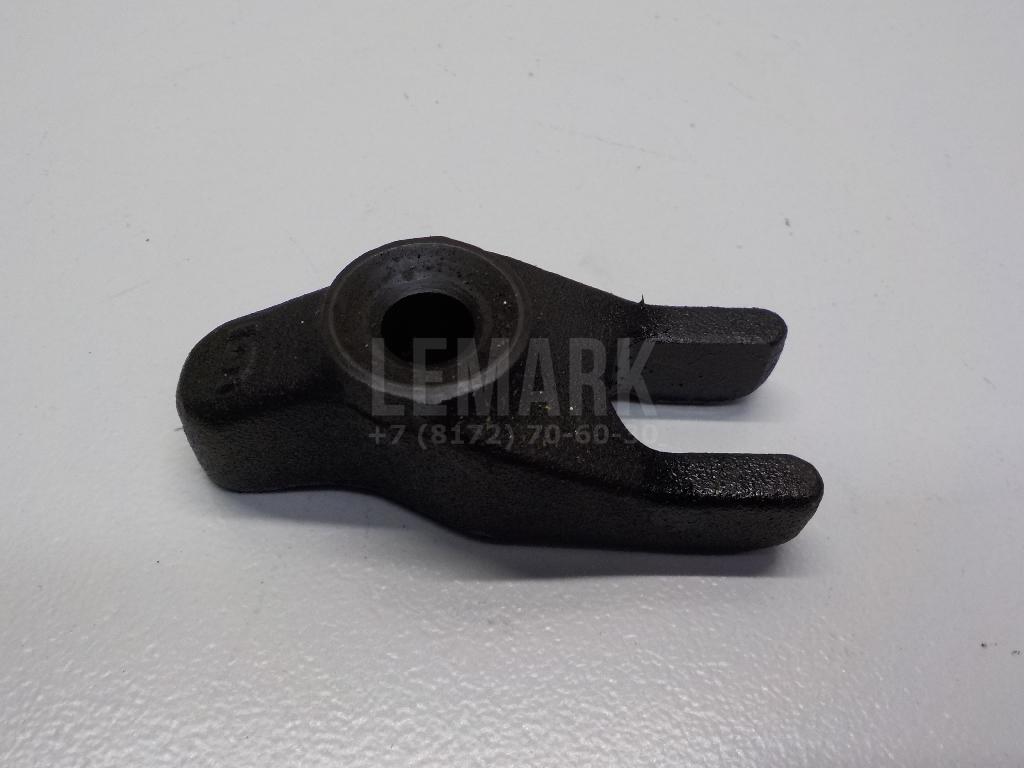 Кронштейн форсунки 338142F600 Hyundai-Kia