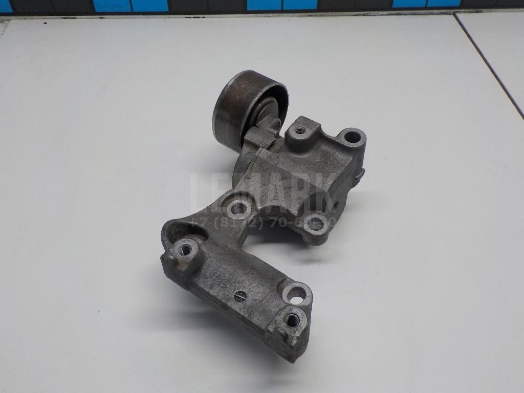 Ролик руч.ремня с кронштейном 1662031040 Toyota