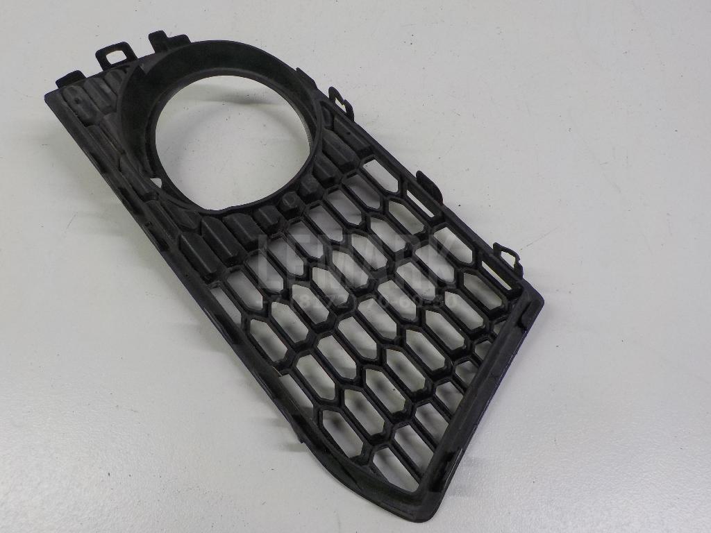 Решетка на противотуманную фару для  Audi A6 [C6,4F] 2004-2011