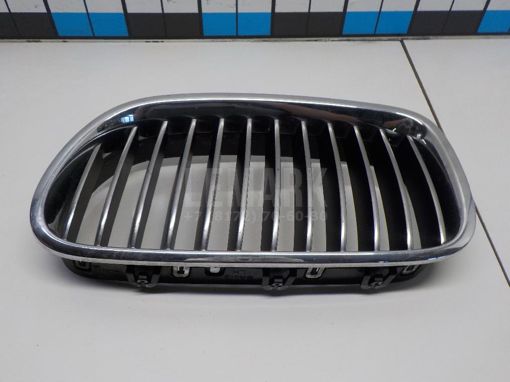 Решетка радиатора левая для  BMW X1 E84 2009-2015