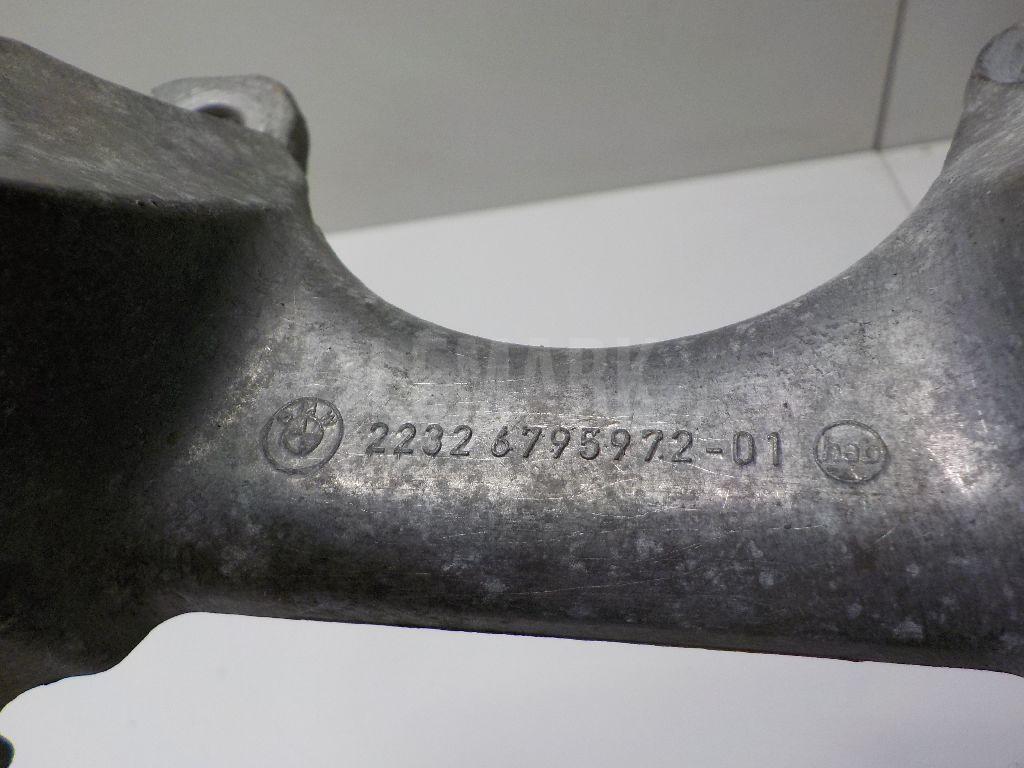 Кронштейн КПП для  Audi Q6 2022