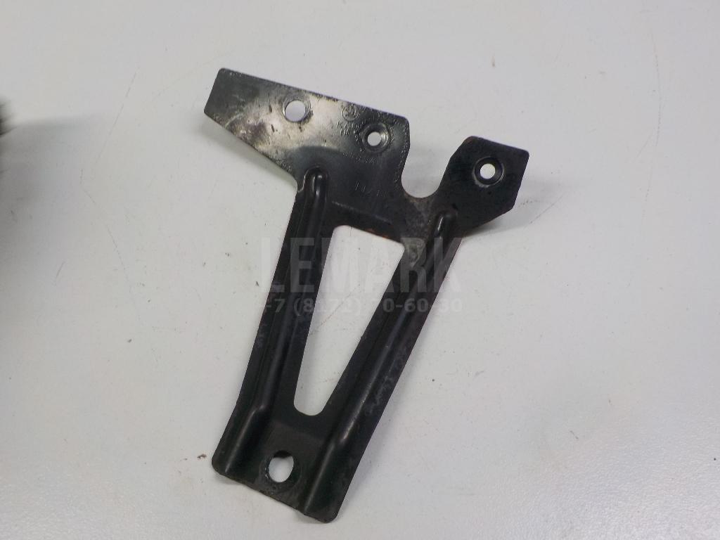 Кронштейн замка капота 3T0805489 VAG