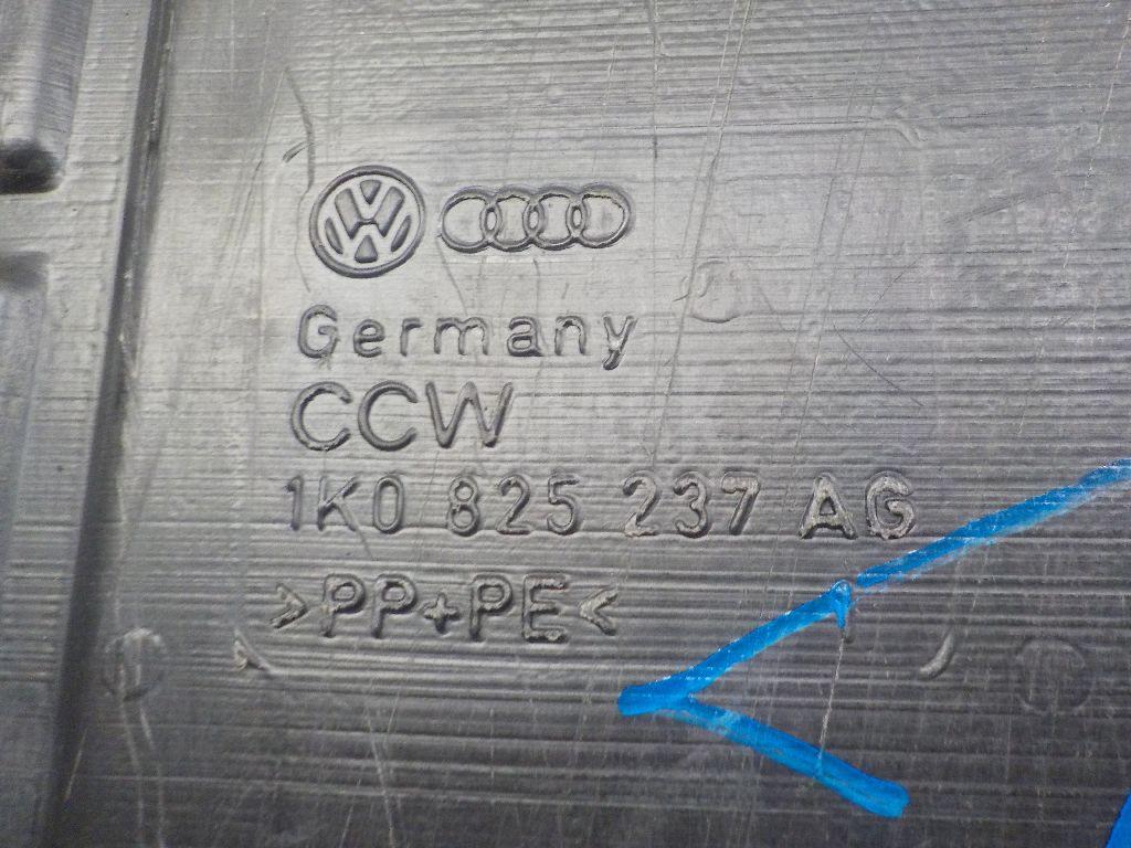 Пыльник двигателя центральный для  Audi A8 [4H] 2010-2017