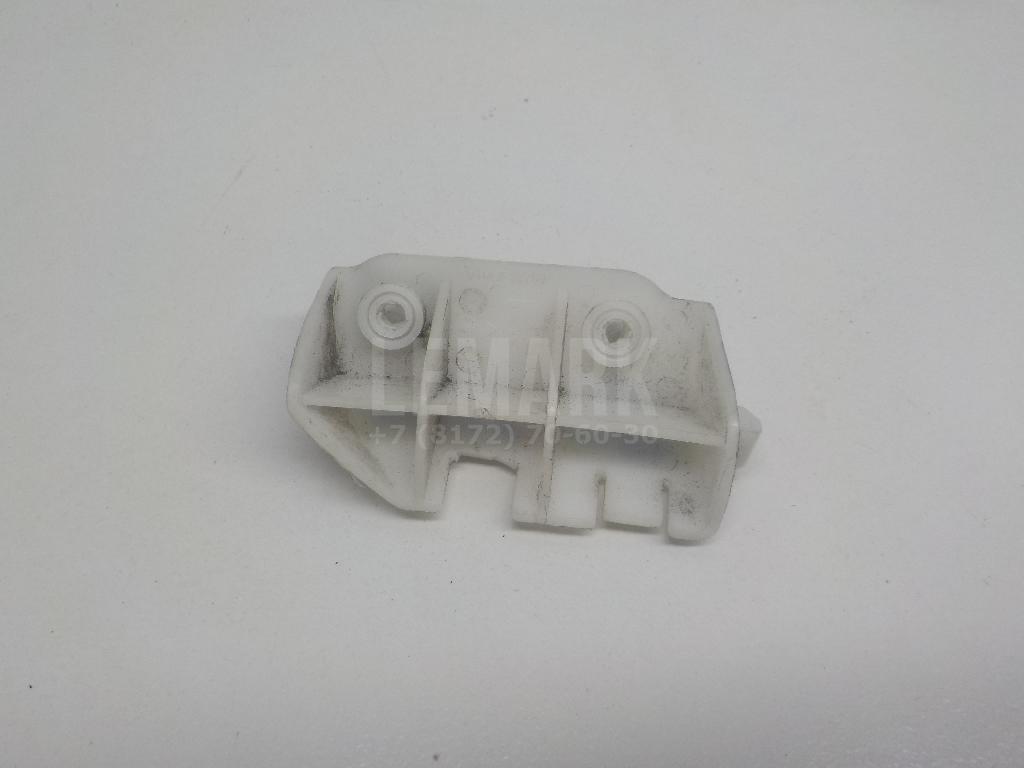 Кронштейн заднего бампера правый 85226JD01A Nissan